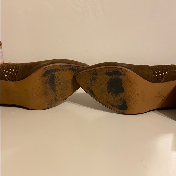 Report Signature Booties - Picture 5 of 5